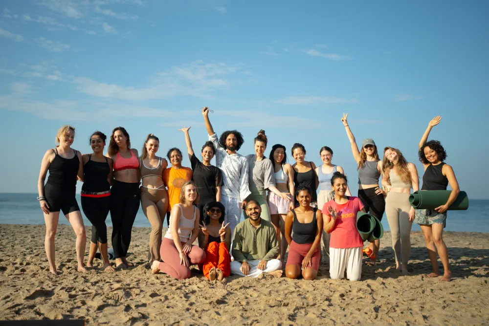 Yin-yogadocentenopleiding in Varkala, Kerala