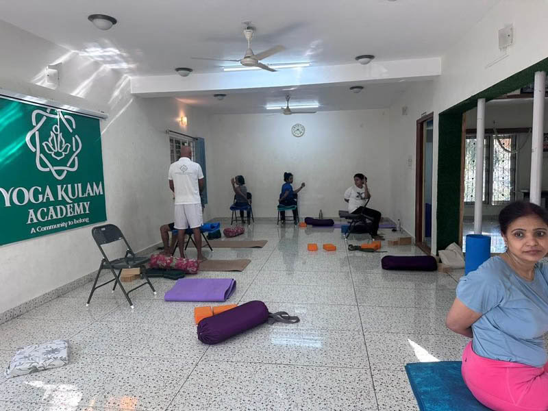 200 uur doordeweeks yoga-lerarenopleiding in Bengaluru