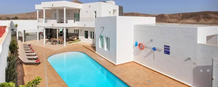 Cellulaire Vernieuwing Pilates- en Wandelretreat Lanzarote — DBC Health Retreats Europa Retreats 2024