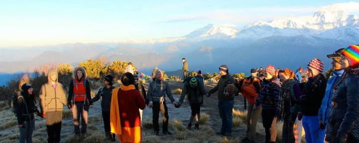 200 uur Yoga Alliance-gecertificeerde yogadocentenopleiding