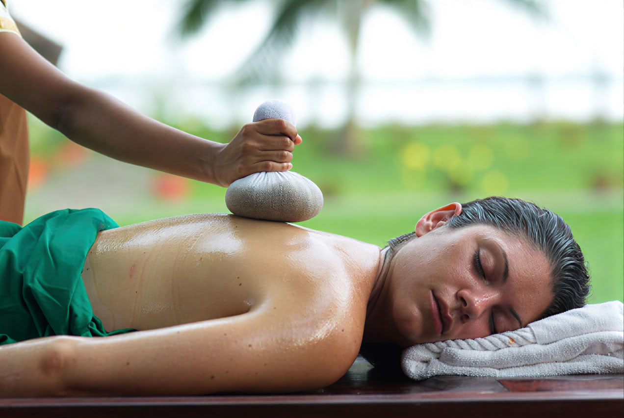 12-daagse spirituele retraite in India: yoga in Rishikesh, Ayurveda in Kerala & rondleiding bij de Taj Mahal