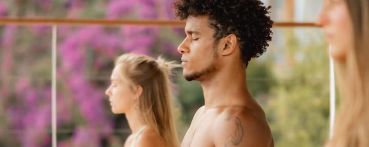 Privé yogales / acroyoga / kundaliniles