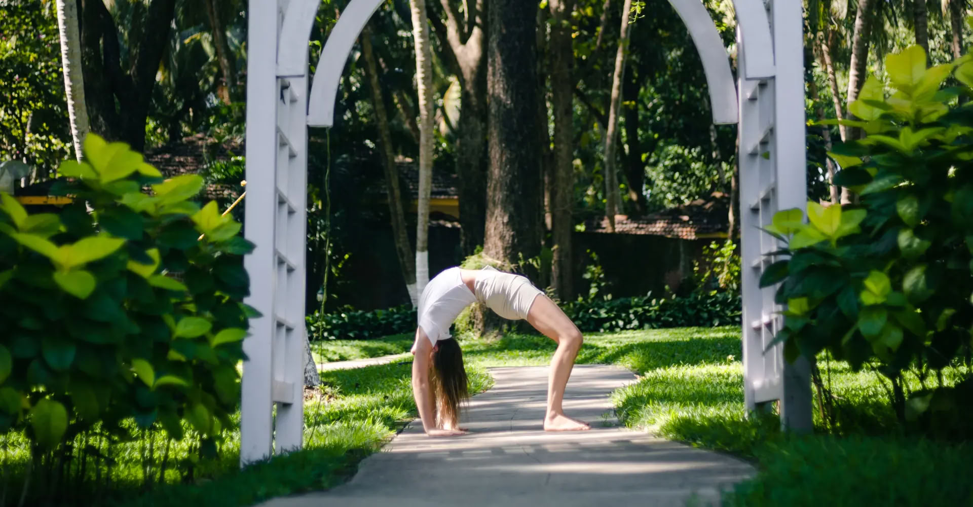 Yoga-therapie voor spijsverteringswelzijn en darmgezondheid Agni Dipanam Yoga Chikitsa