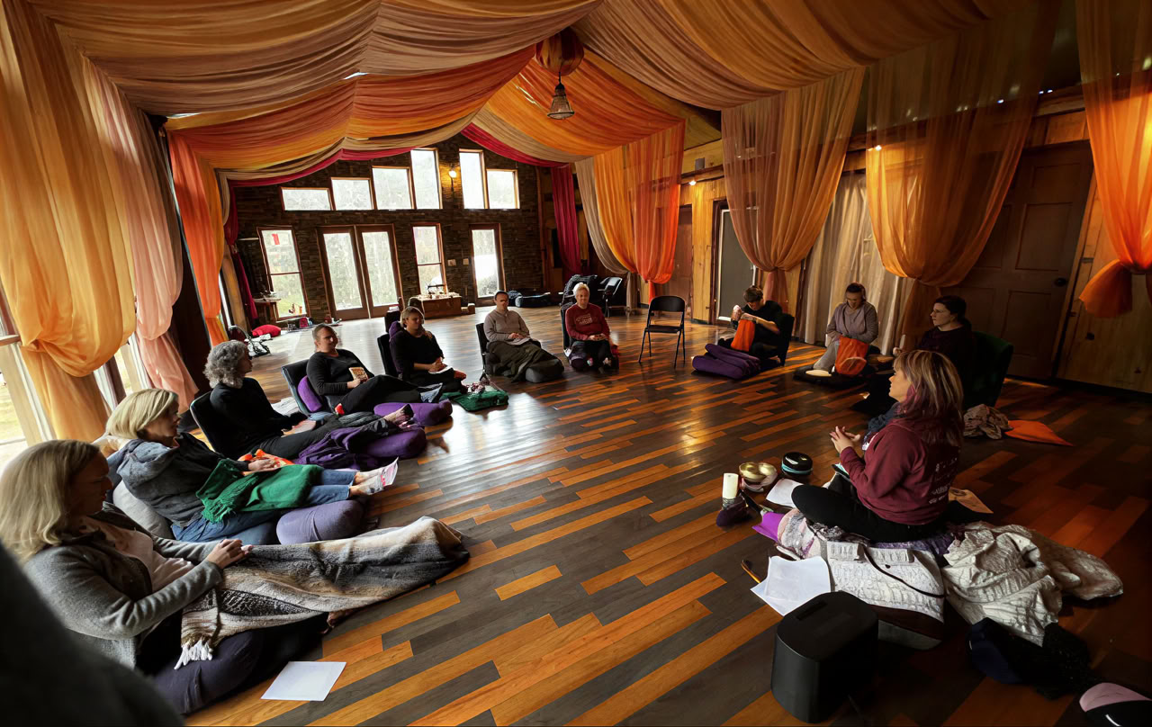 Meditatie tot een Gewoonte Maken: Een Yoga- en Meditatie-retraite