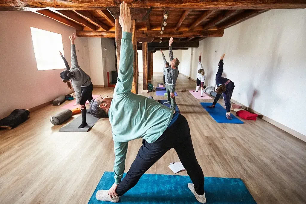 Yoga- en meditatie-retraite om te vernieuwen en herboren te worden met de lente