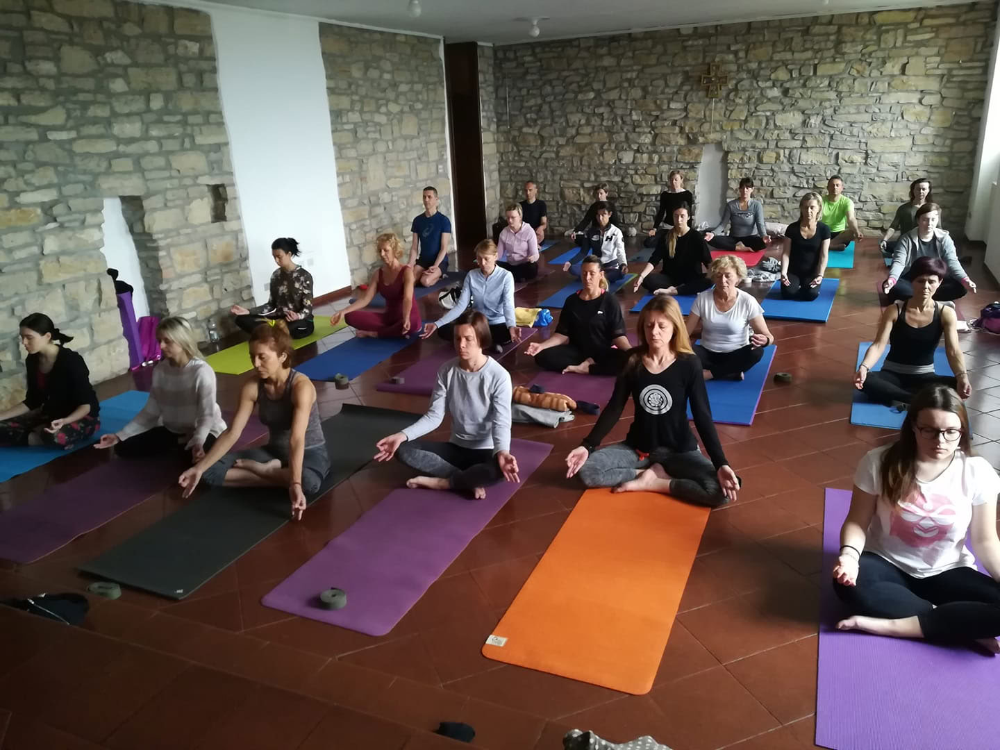 Yoga en de 7 chakra’s: kennis en integratie in de praktijk