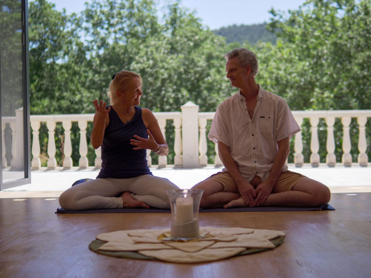 Yoga-retraite & cursus energetische healing deel 3 met Pieter Hiemstra & Elleke van Kraalingen