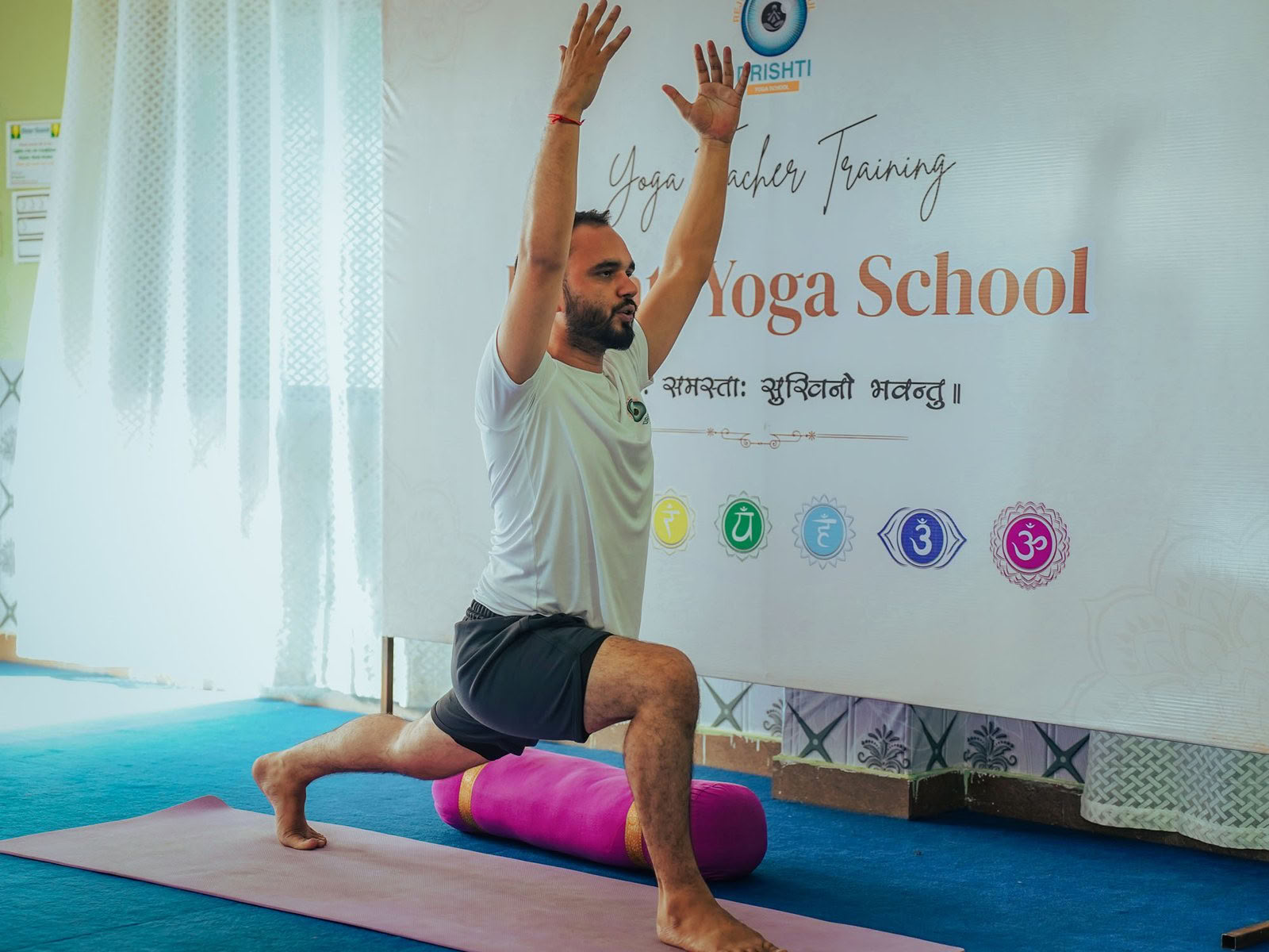 100-uurs yogadocentenopleiding