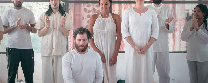 100-uurs yogadocentenopleiding