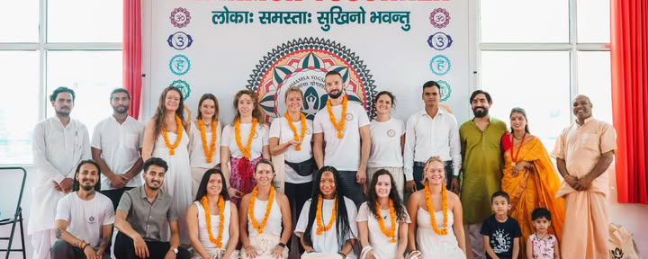200-uurs yogadocentenopleiding in Rishikesh