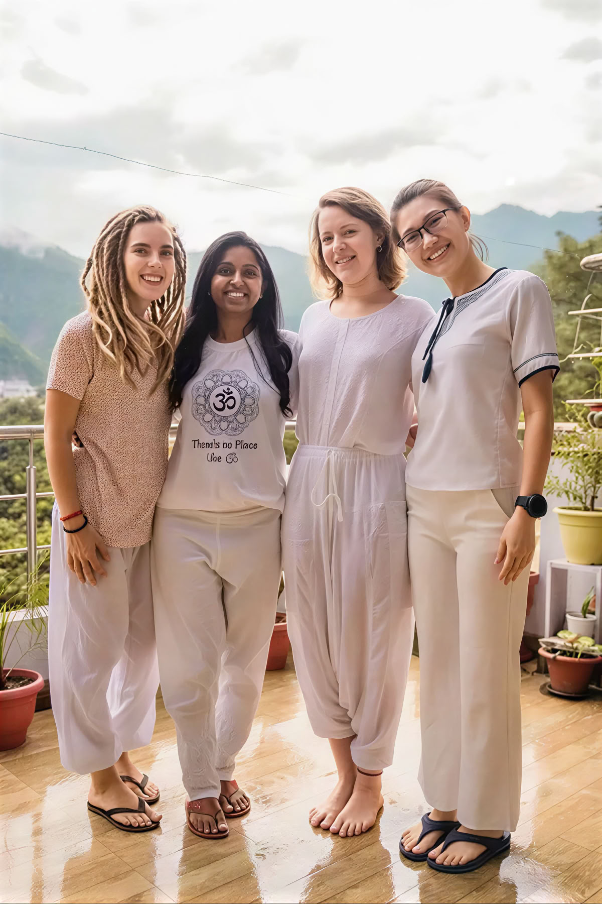 85 uur prenatale yogadocentenopleiding in Rishikesh