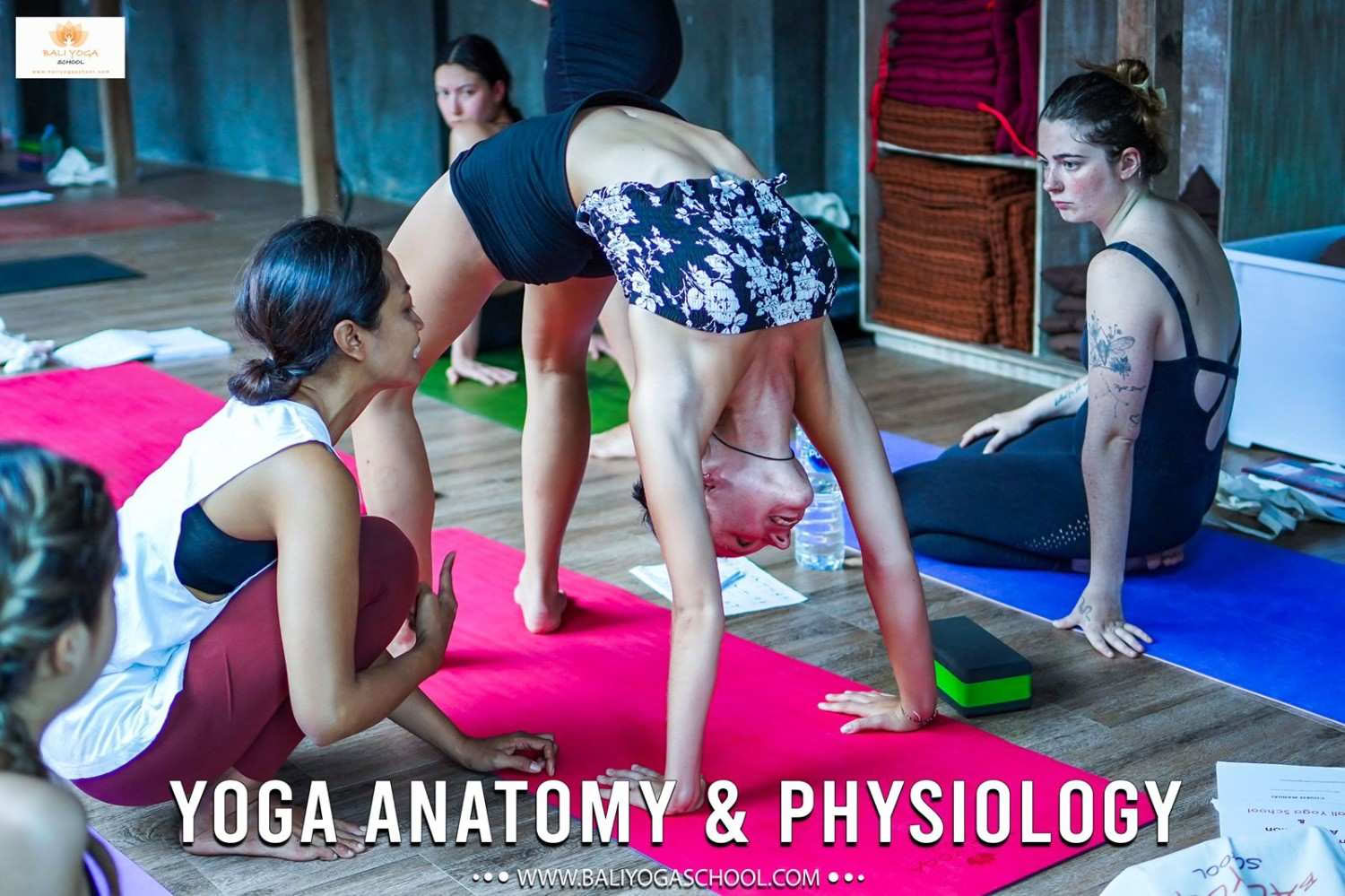500-uurs Yin-yogadocentenopleiding in Bali Uluwatu