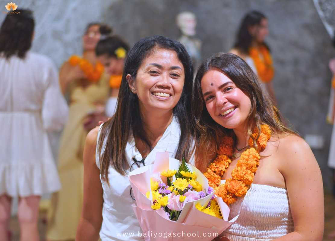 500-uurs yogadocentenopleiding in Uluwatu, Bali