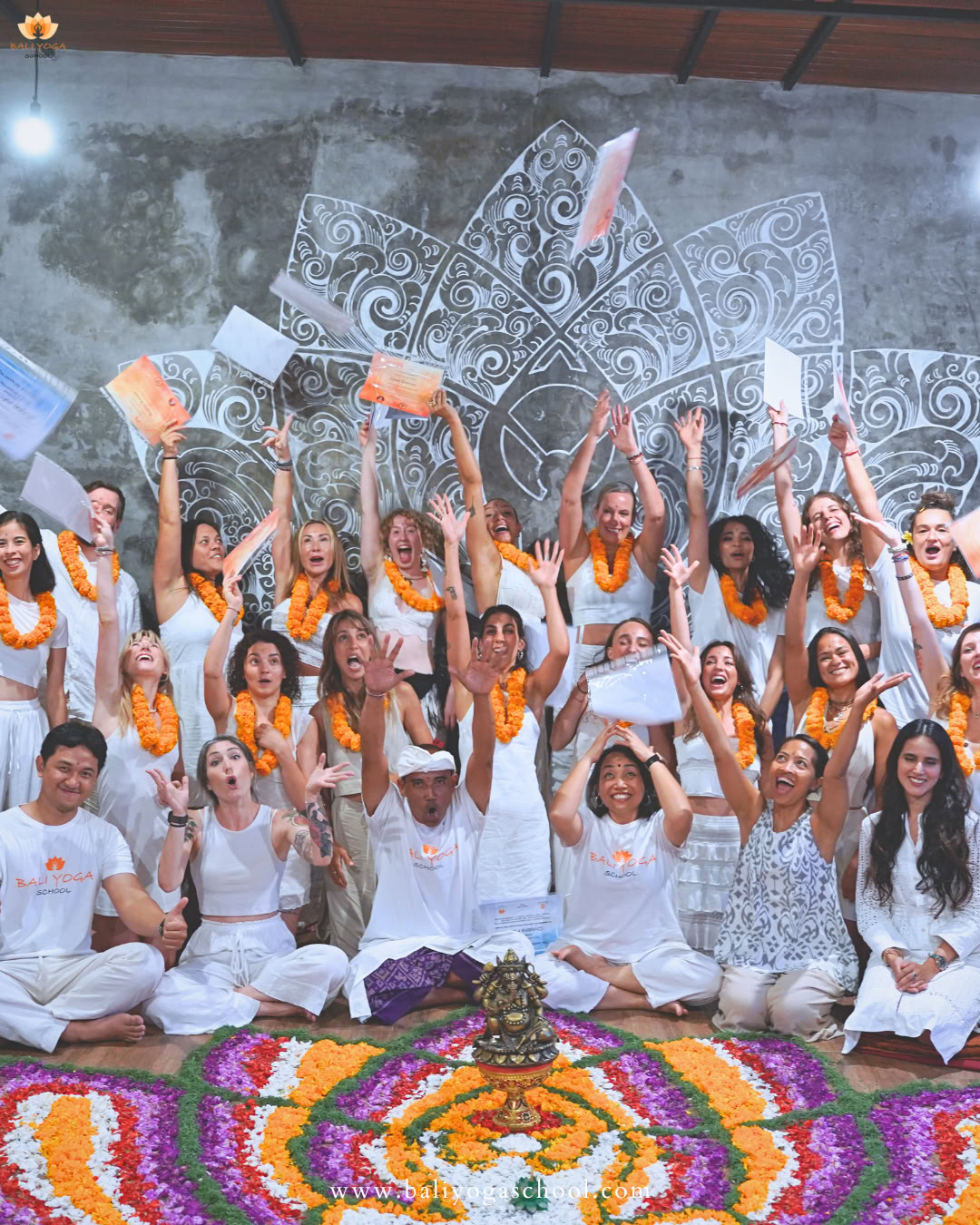 500-uurs yogadocentenopleiding in Uluwatu, Bali