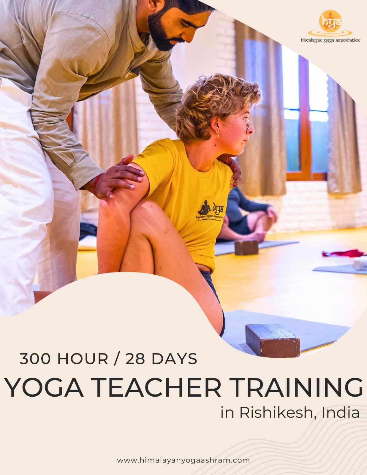 300-uurs yogadocentenopleiding in Thailand