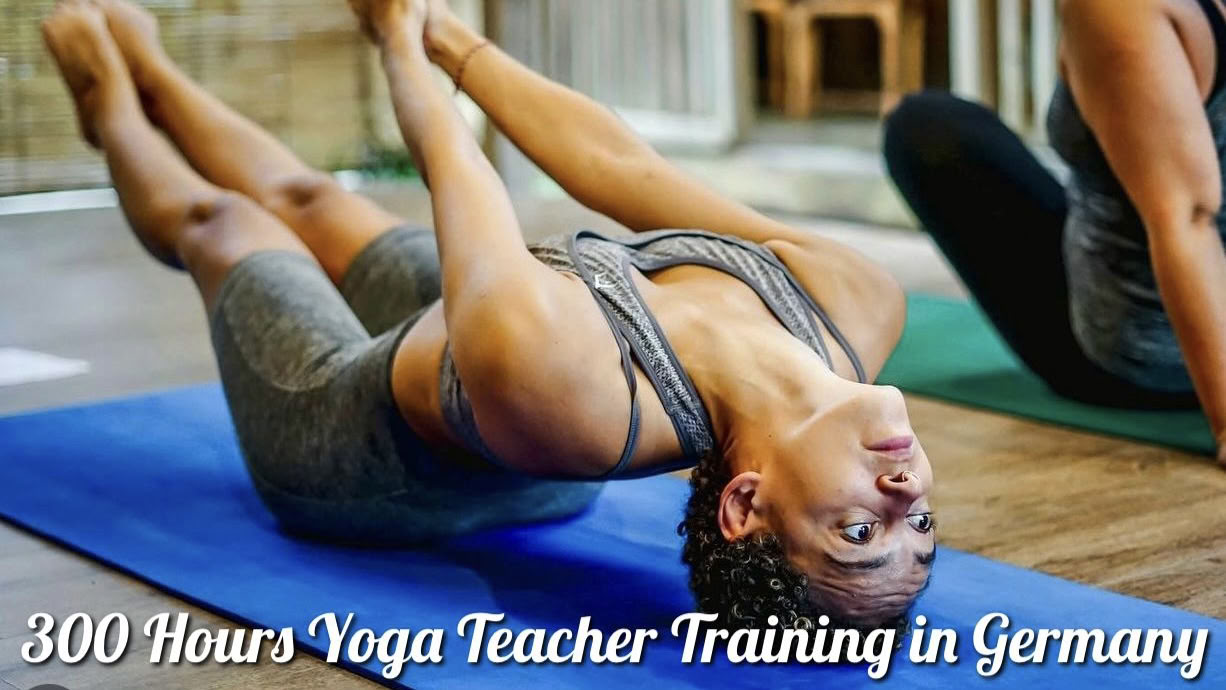 300-uurs yogadocentenopleiding in Thailand