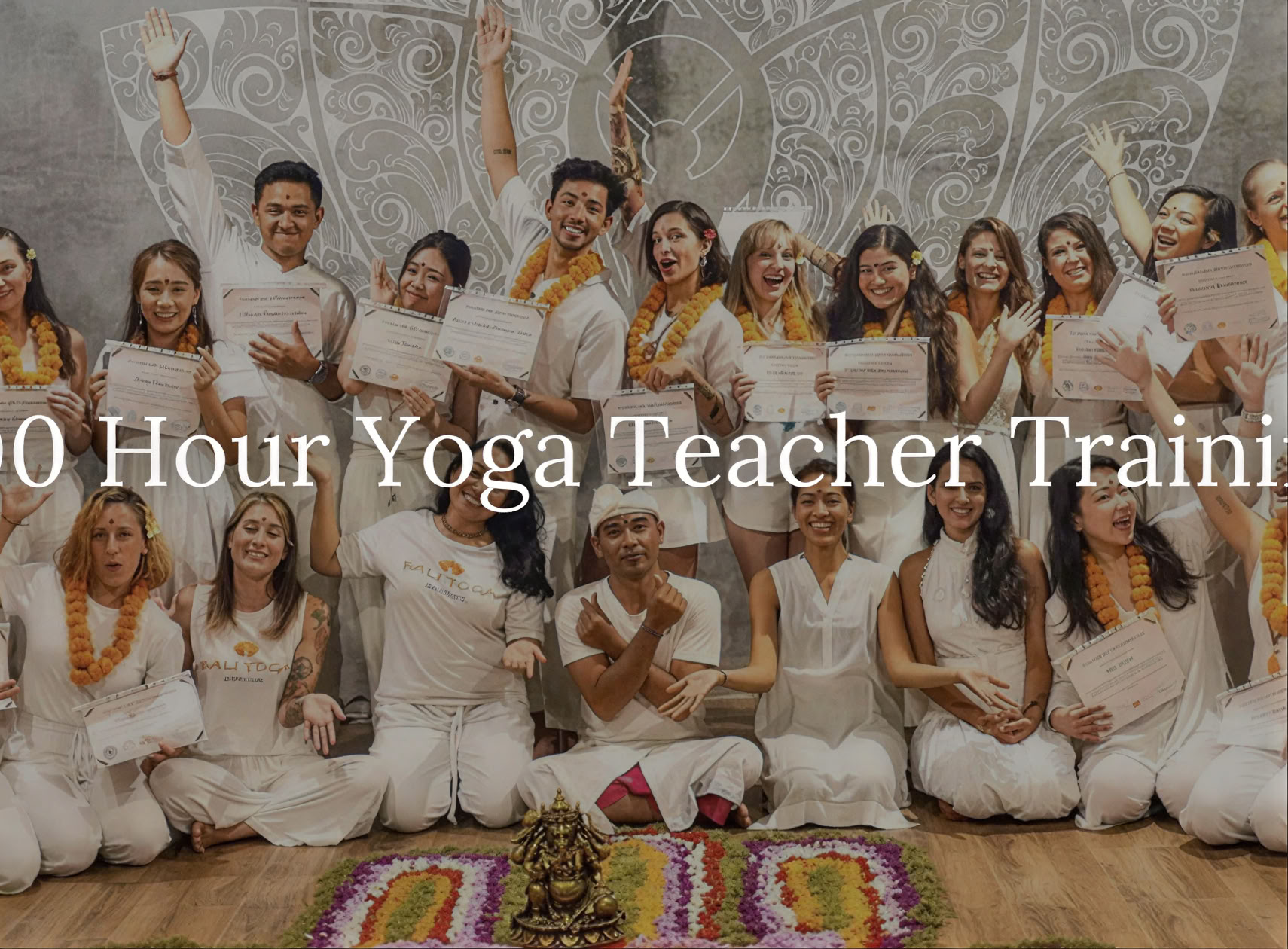 300-uurs yogadocentenopleiding in Thailand