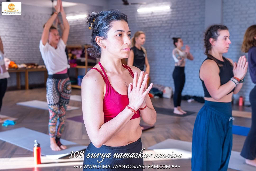 300-uurs yogadocentenopleiding in Thailand