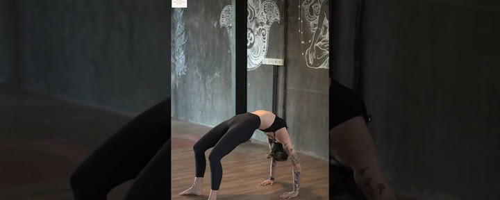 100-uurs yogadocentenopleiding in Uluwatu, Bali
