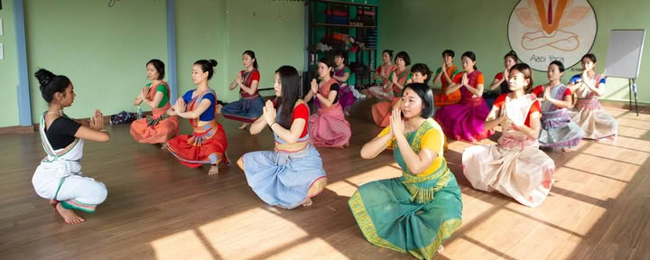 100-uurs yogadocentenopleiding in Rishikesh