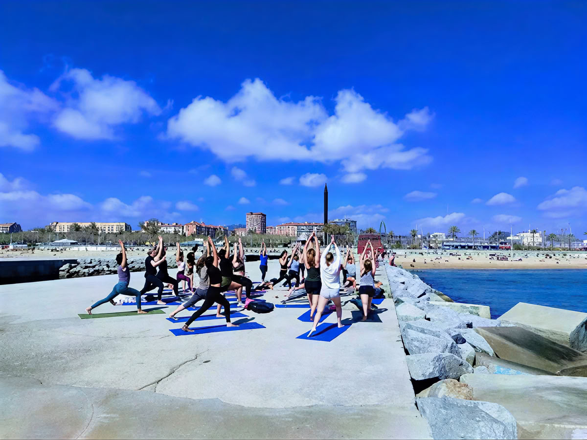 Flow Yoga