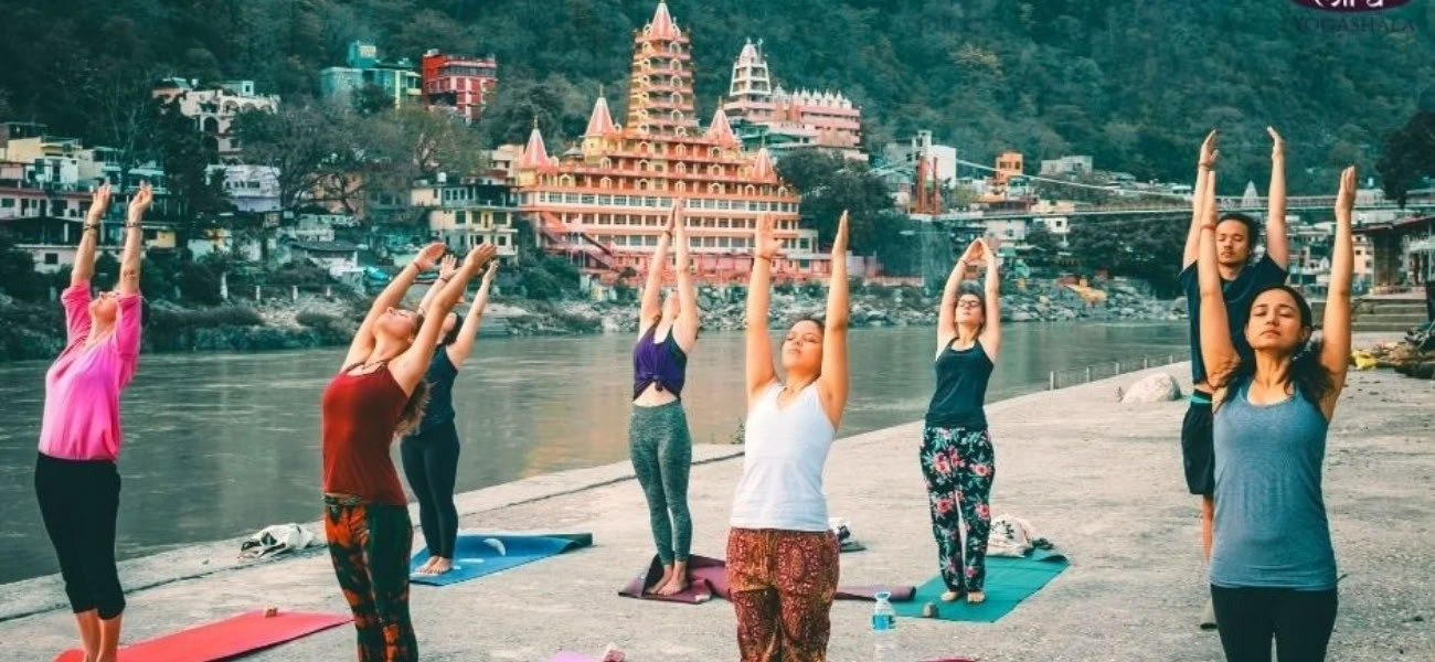 24-daagse RYT 200-uurs yogadocentenopleiding