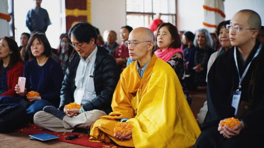 Longchen Nyingthik Ngöndro-retreat — onder leiding van Khenpo Sonam Phuntsok en geassisteerd door Tulku Ngawang
