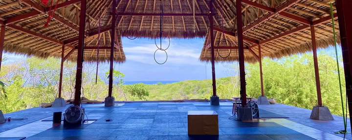 Yoga- en Aerial Fitness-retreat