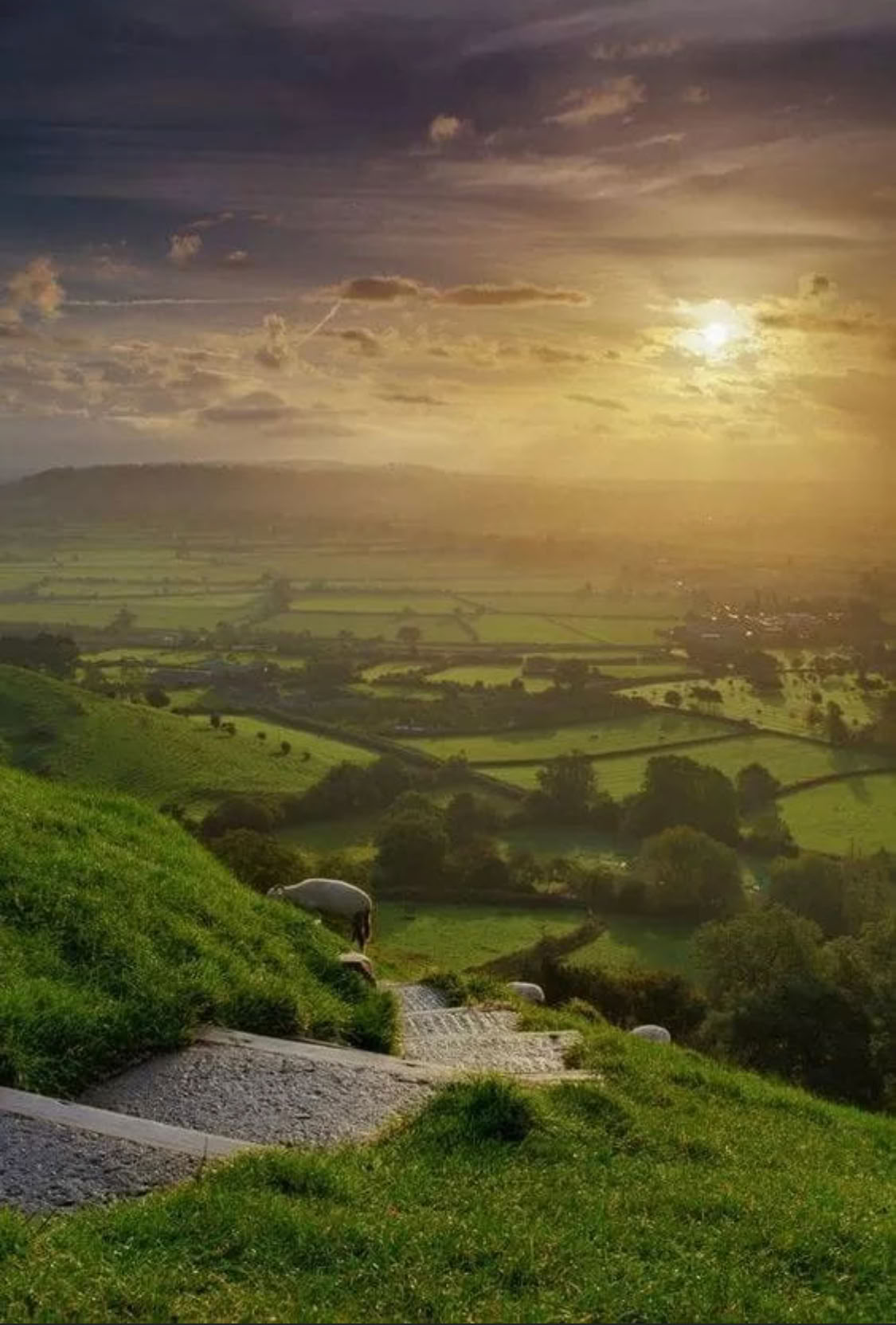 Meditatieretraite langs heilige plekken in Glastonbury – donderdag 3 september 16.00 uur - zondag 6 september 10.30 uur