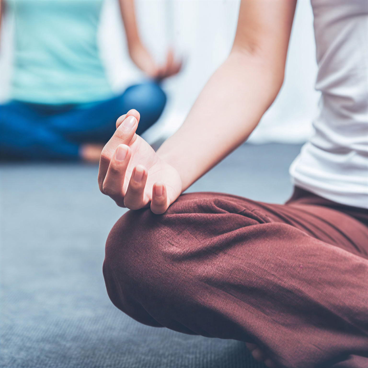 Veerkrachtige tieners en pre-tieners - yoga- en speltherapie