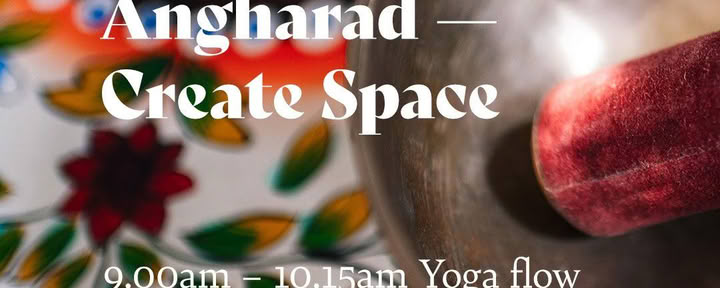 Maandag ochtenden met Angharad - Zachte yoga