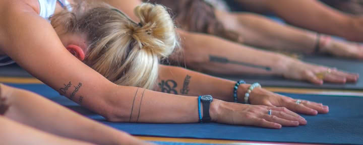 Afstemmen op de Natuur: een yogaretreat rond de winterzonnewende