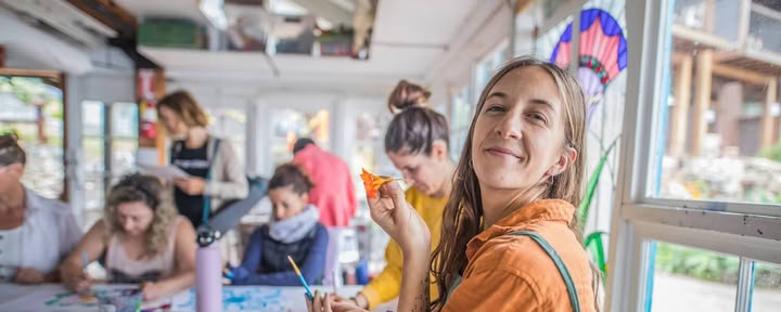 Genezing door Creativiteit: Kunst en Psychologie Samenbrengen voor Persoonlijke Groei en Verandering
