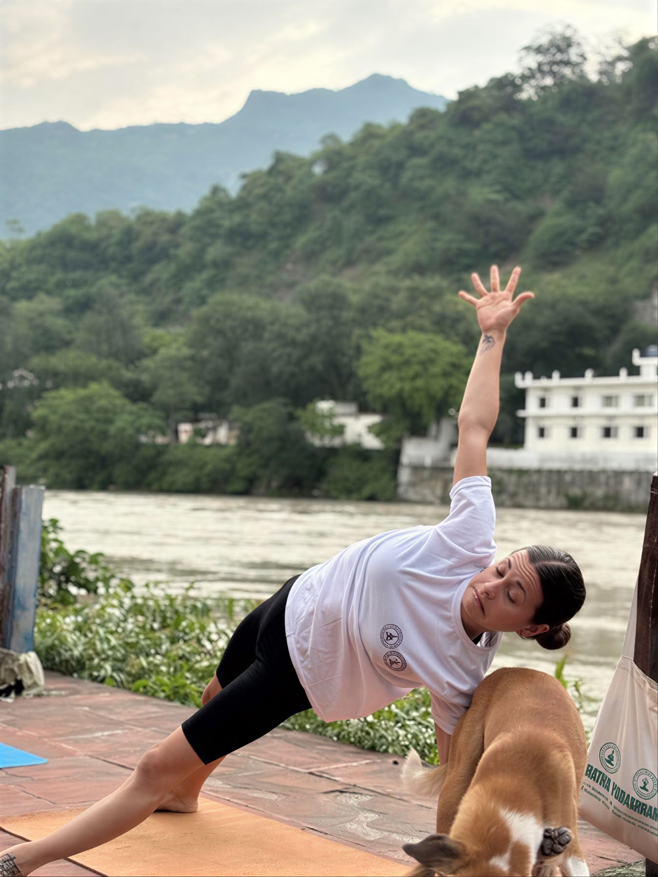 300-uurs yogadocentenopleiding in Rishikesh