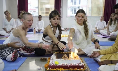 10-daagse yogaretreats in Rishikesh, India
