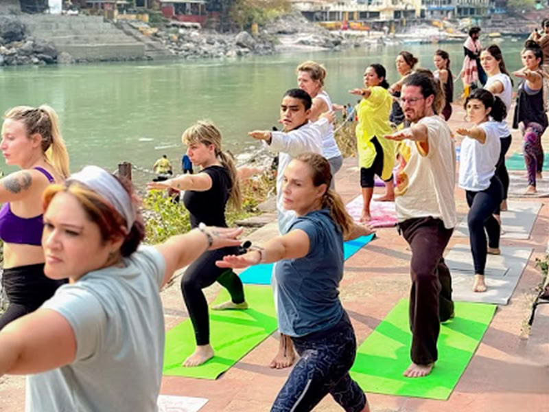 100-uurs yogadocentenopleiding