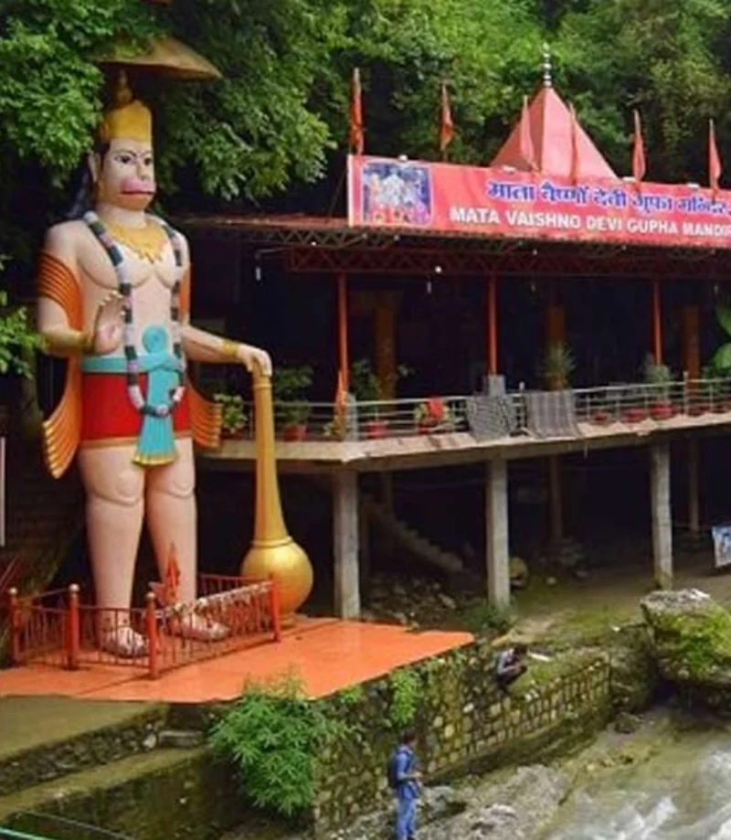 300-uurs yogalerarenopleiding in Dehradun