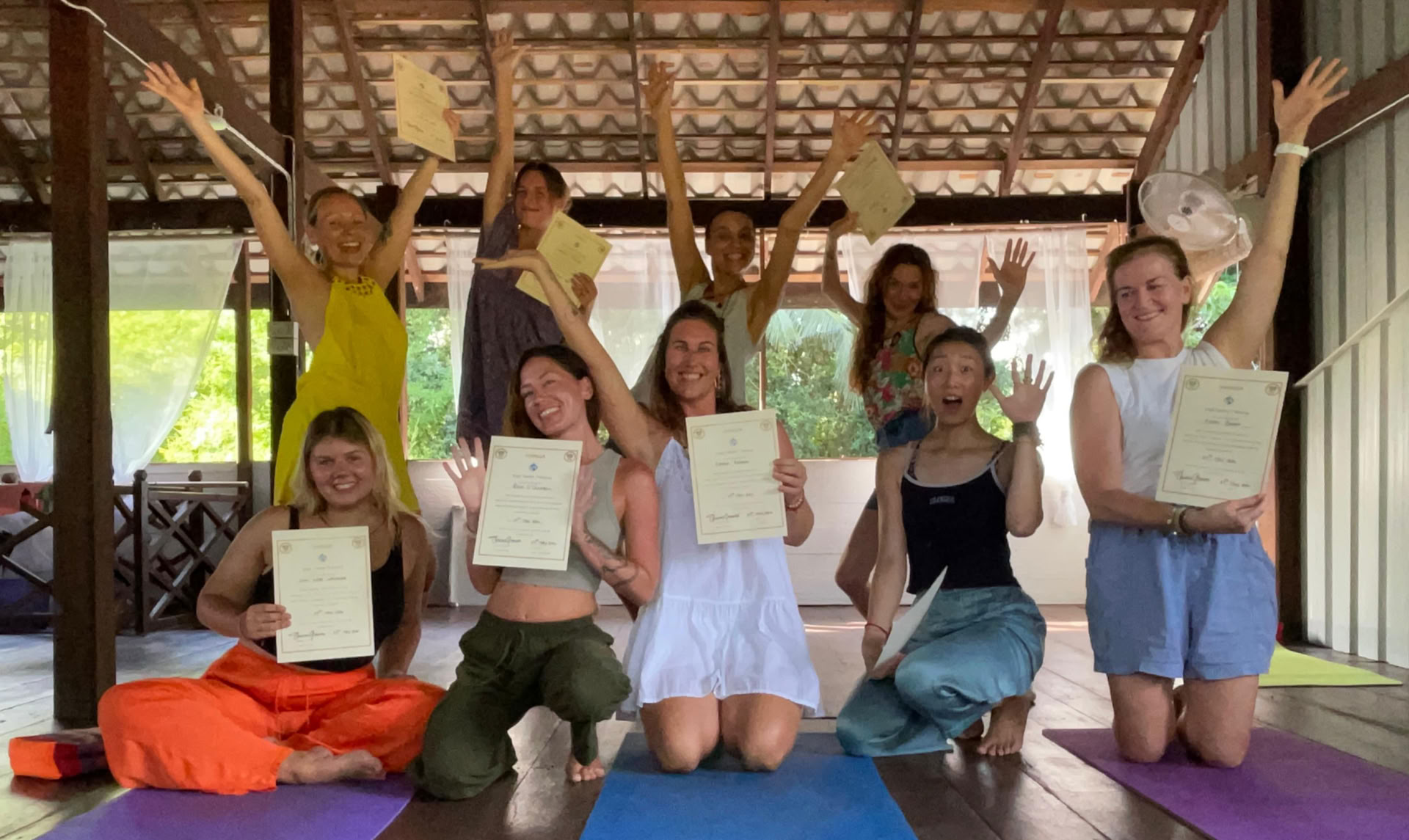 200 uur yoga-lerarenopleiding