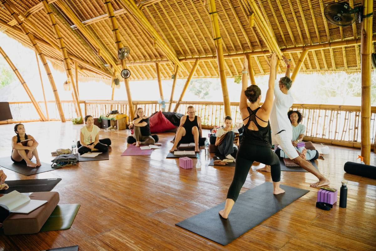 200-uurs yogadocentenopleiding