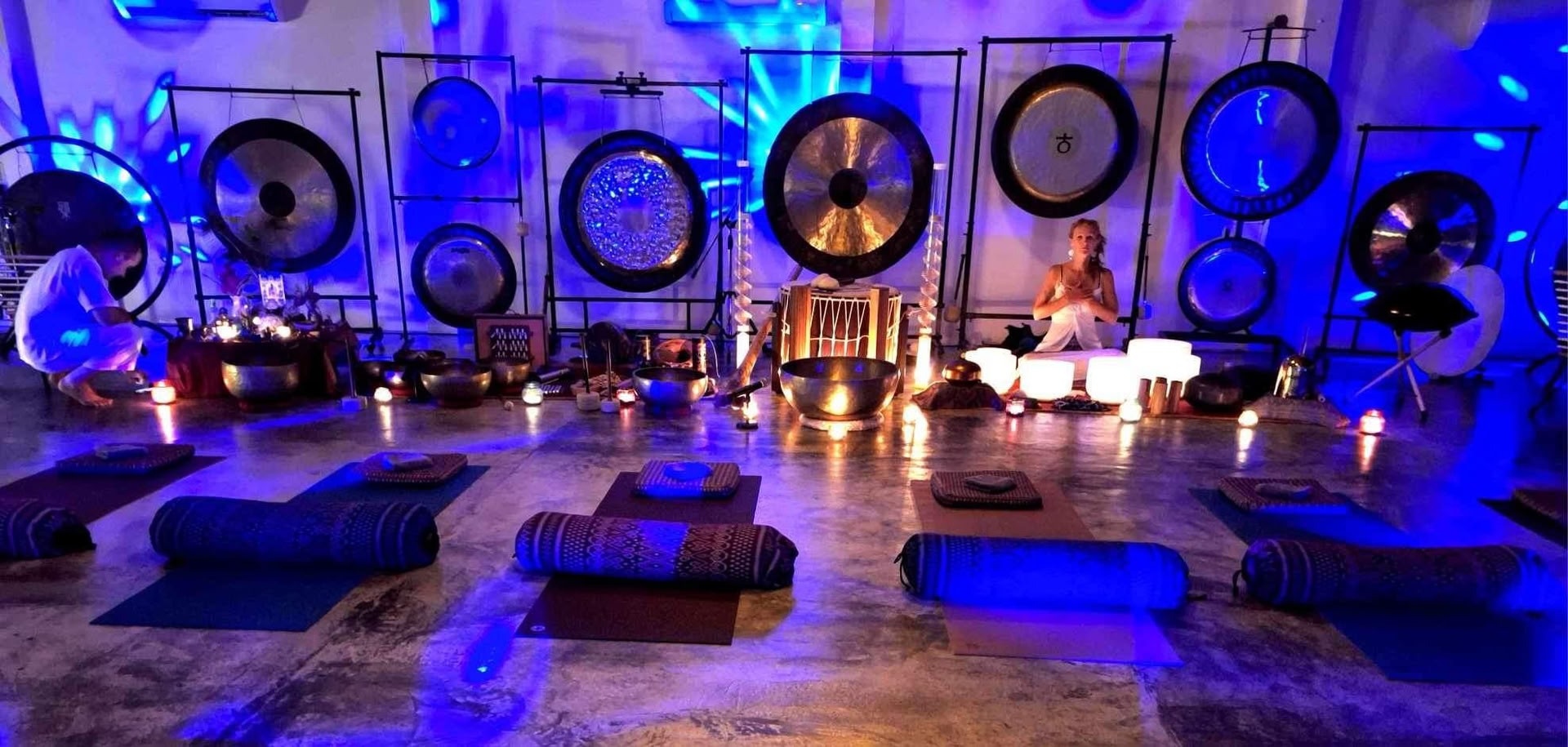 200-uurs holistische yoga- en geluidstherapie-lerarenopleiding