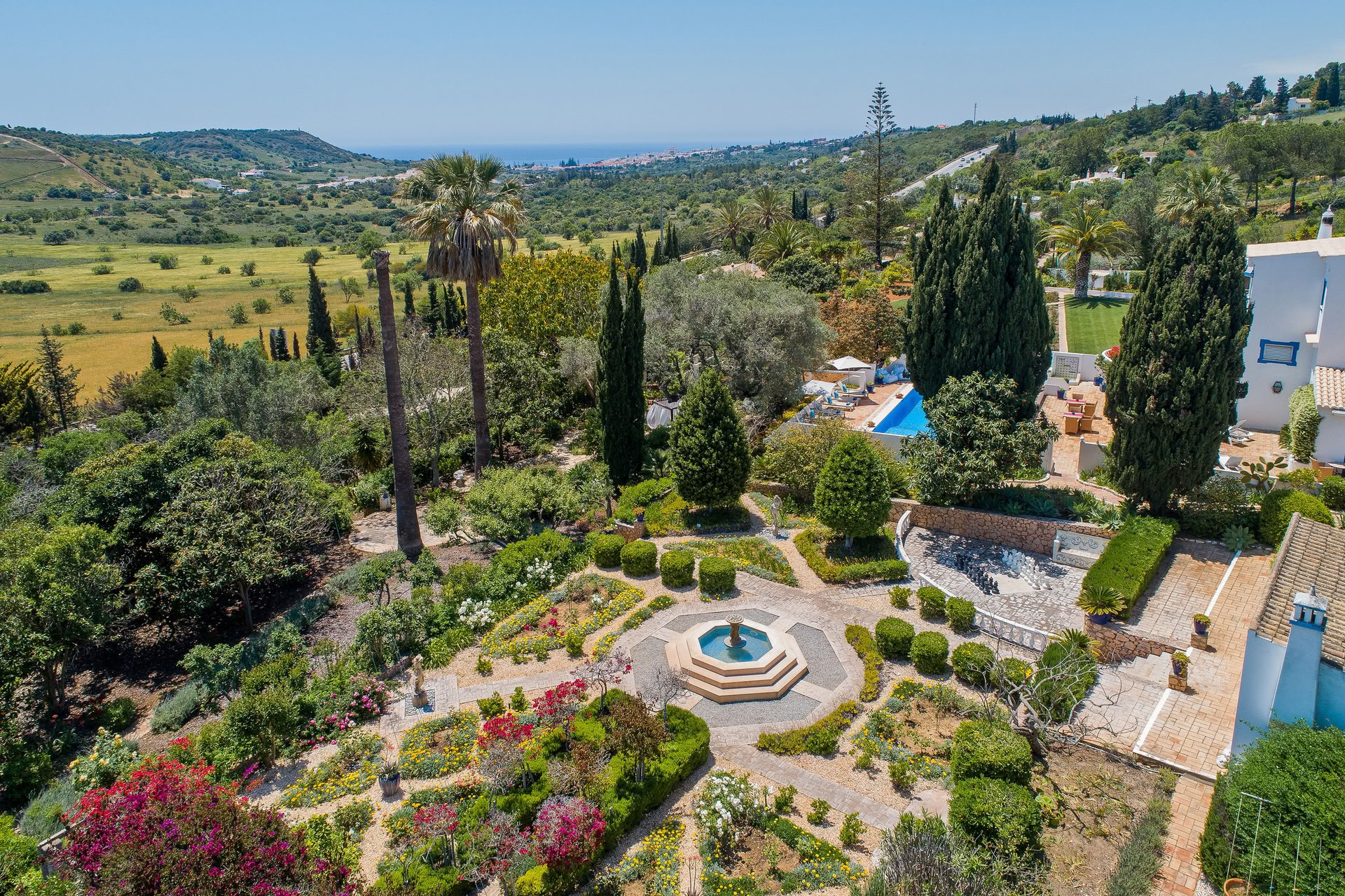 De Empowered Retreat: Avontuur & Wellness in Portugal