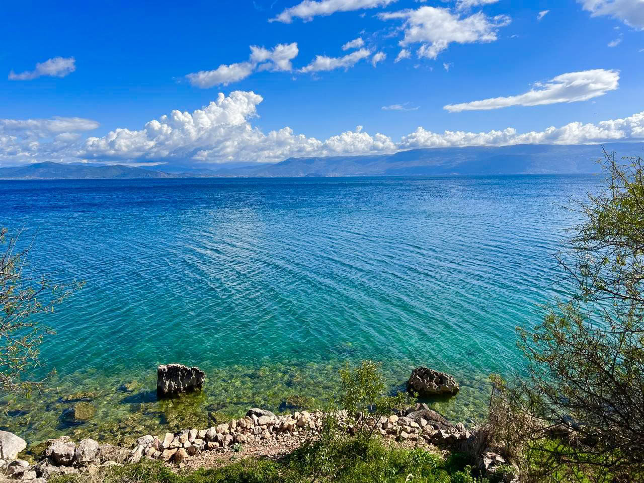 Vind Je Kracht: Yoga en Zelfverdediging aan het Meer van Ohrid