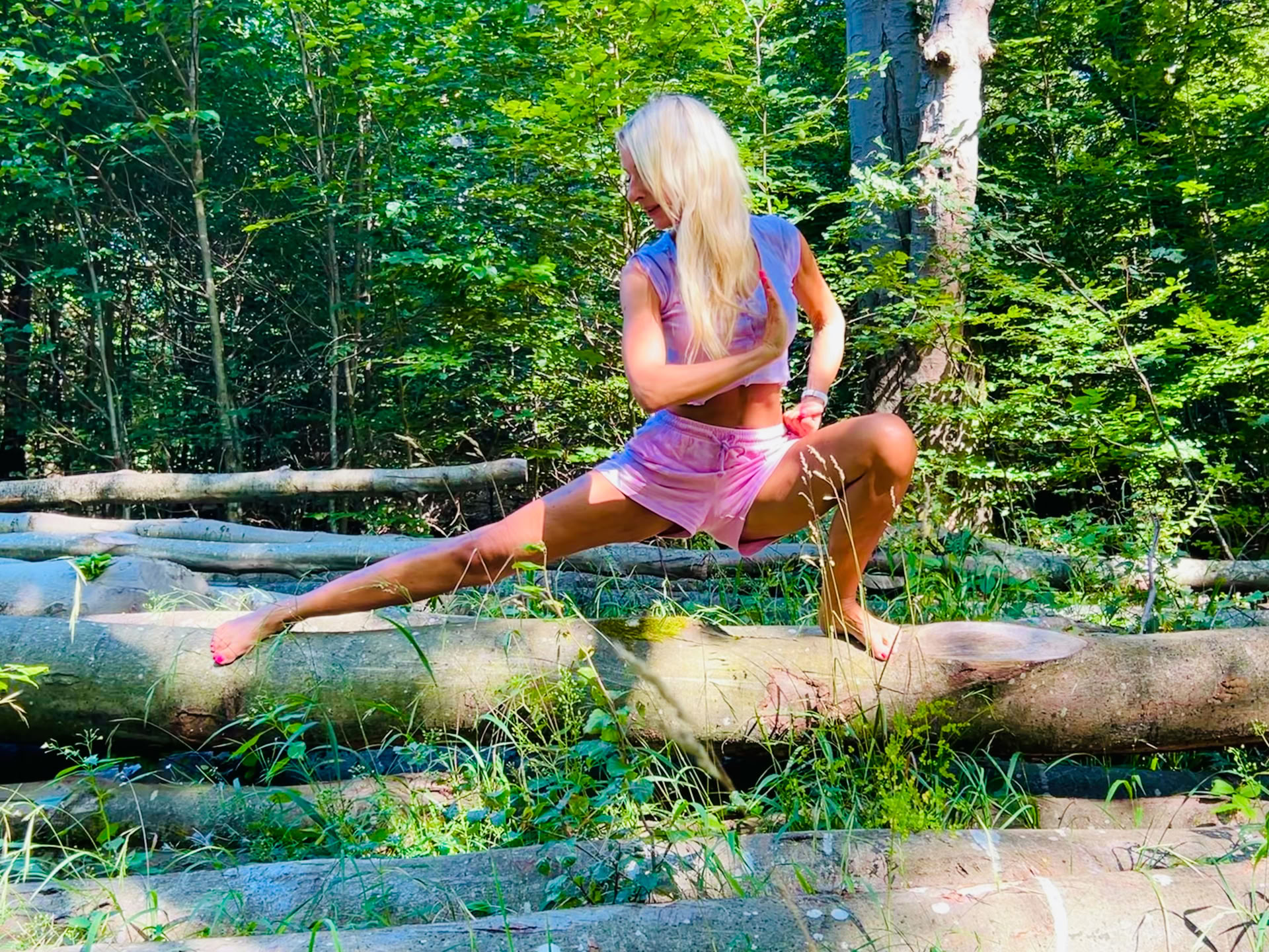Geworteld in de natuur: een yoga- en qigongretreat onder de bomen