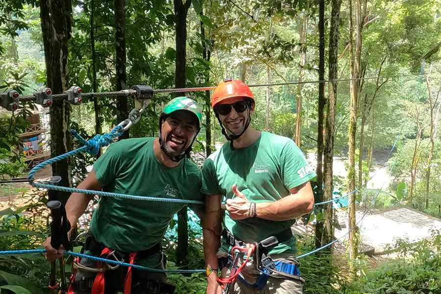 Ziplinen over de Pacuare-rivier