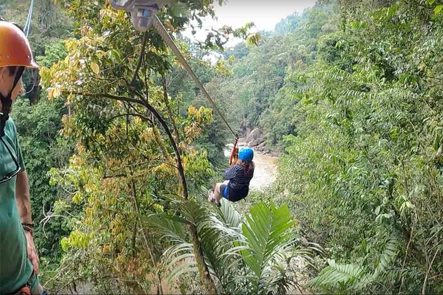 Ziplinen over de Pacuare-rivier