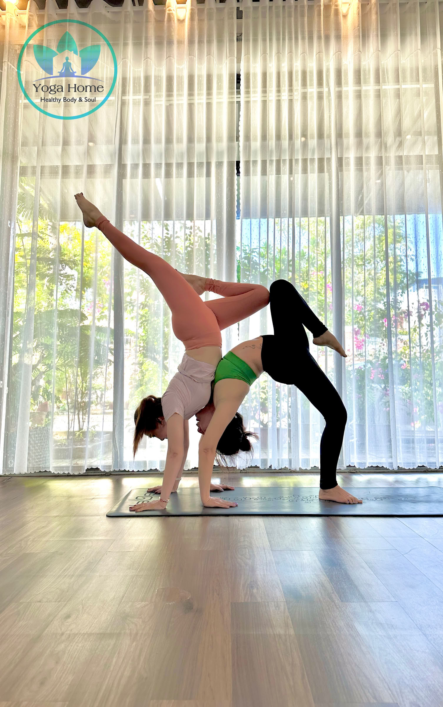 200-uurs yogadocentenopleiding bij Yoga Home School