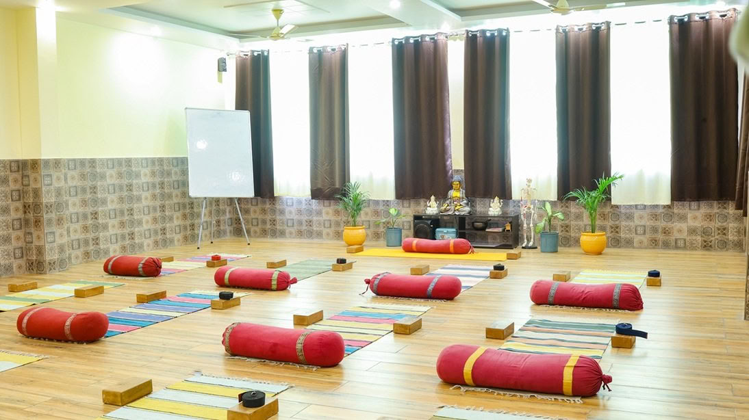 200-uurs yogalerarenopleiding in Rishikesh, India