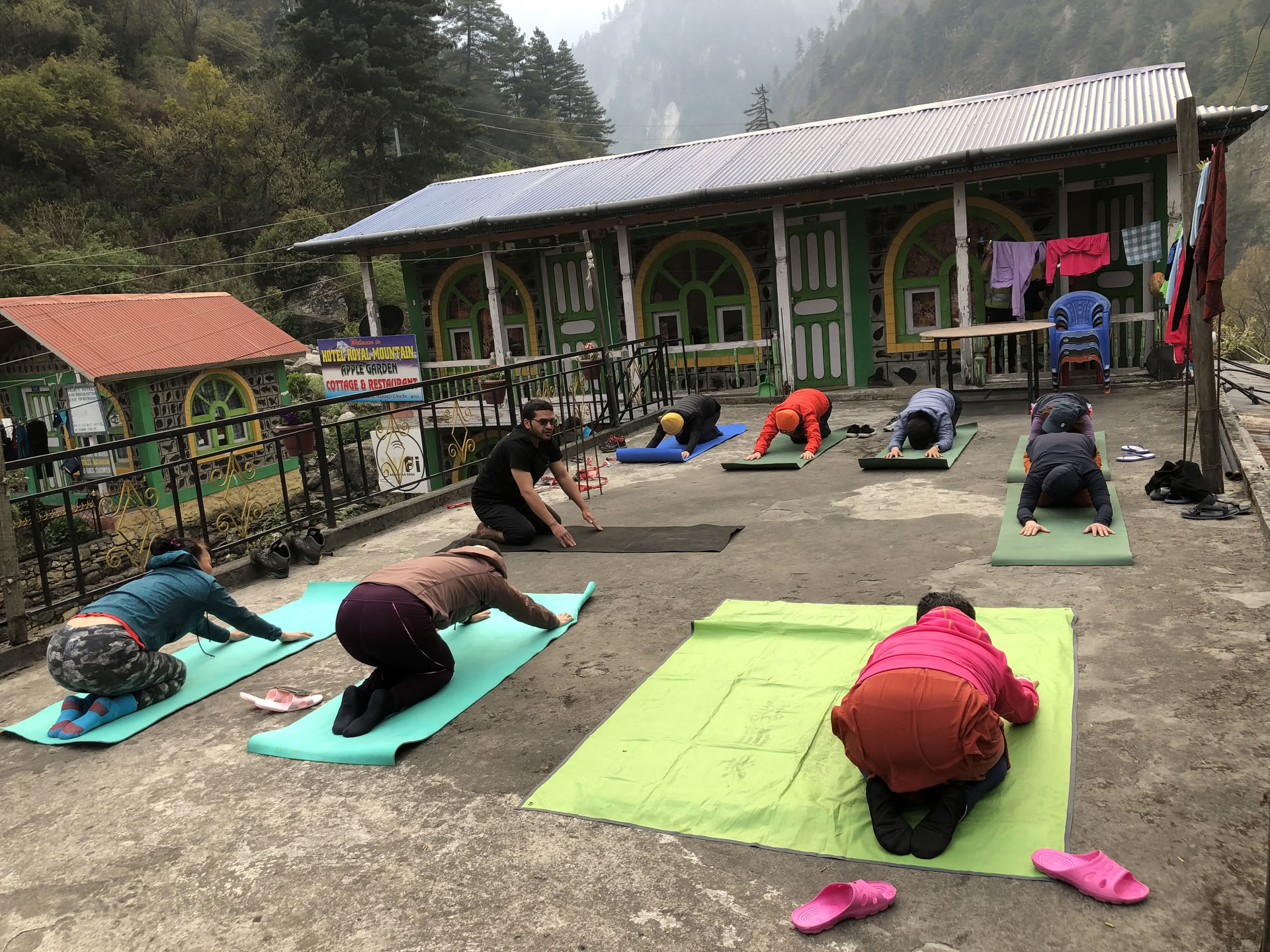 Trekking in Nagarkot in Nepal met yoga