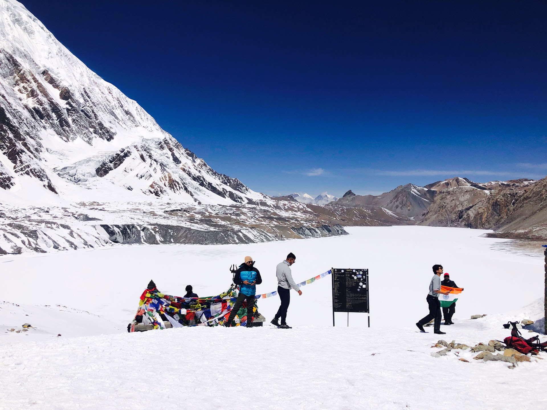 Yoga-trek over de Annapurna Circuit met Tilicho-meer
