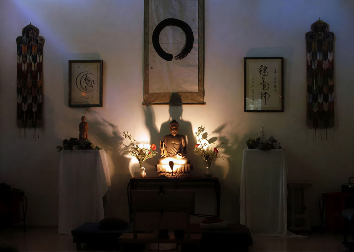 In vrede met onszelf: een inzichtmeditatieretraite